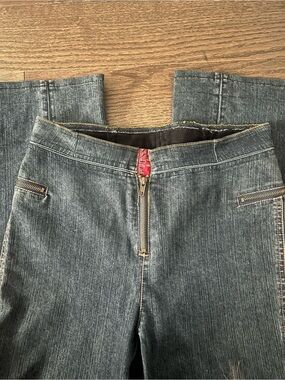 Y2K GUESS Women's Flare Jeans with Front Zip Detail
